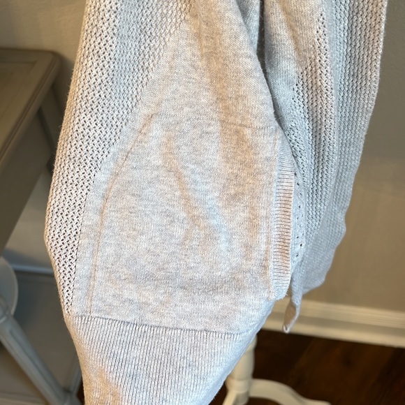 Lululemon Still Movement Wrap Heathered Nimbus - Picture 6 of 6